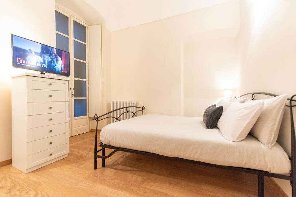 Grand Palace Apartment -Centro Storico Turin Exteriör bild